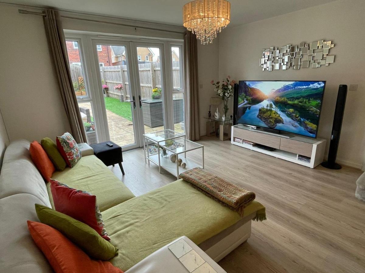 Comet Place Wellingborough Bagian luar foto